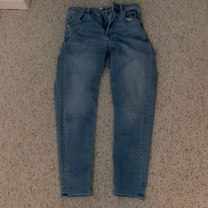 American Eagle Outfitters Mom Jean